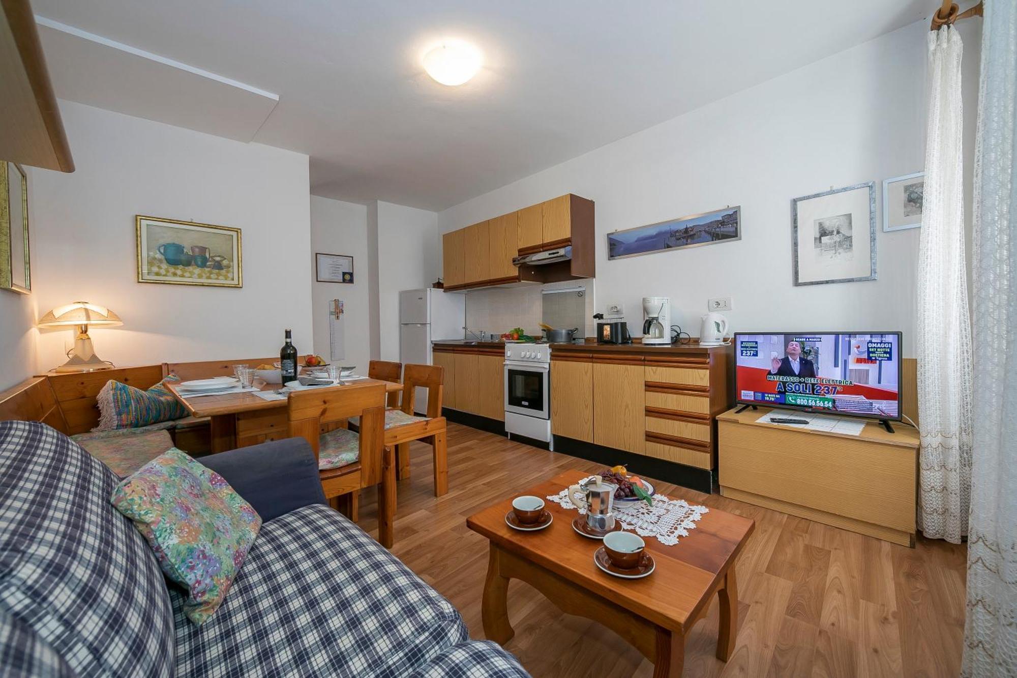 Appartamento Miorelli Torbole Sul Garda Exteriör bild
